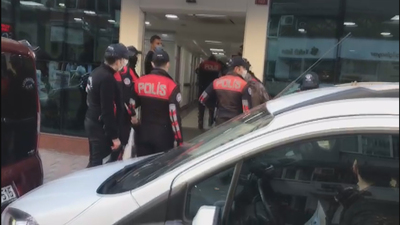 Şişli'de bıçaklı saldırgan hemşireyi rehin aldı!