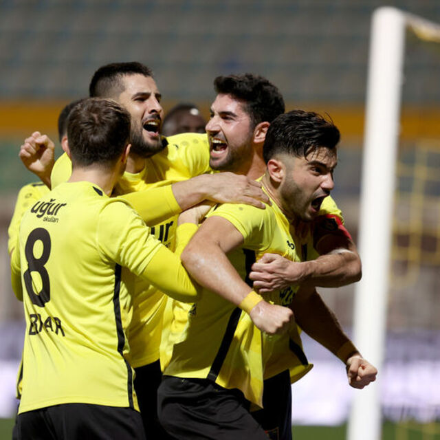 İstanbulspor, Adana Demir'i devirdi