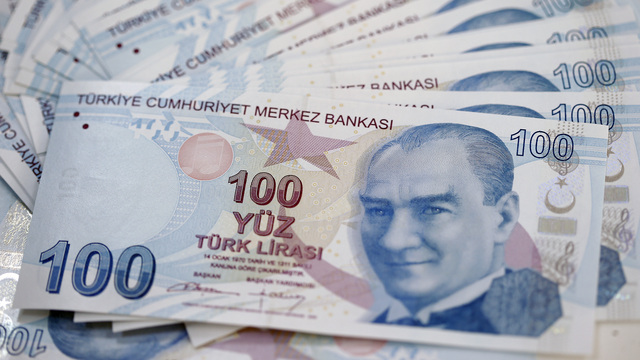 Bankacılık sektörünün kredi hacmi azaldı