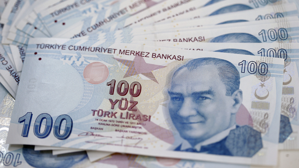 Bankacılık sektörünün kredi hacmi azaldı