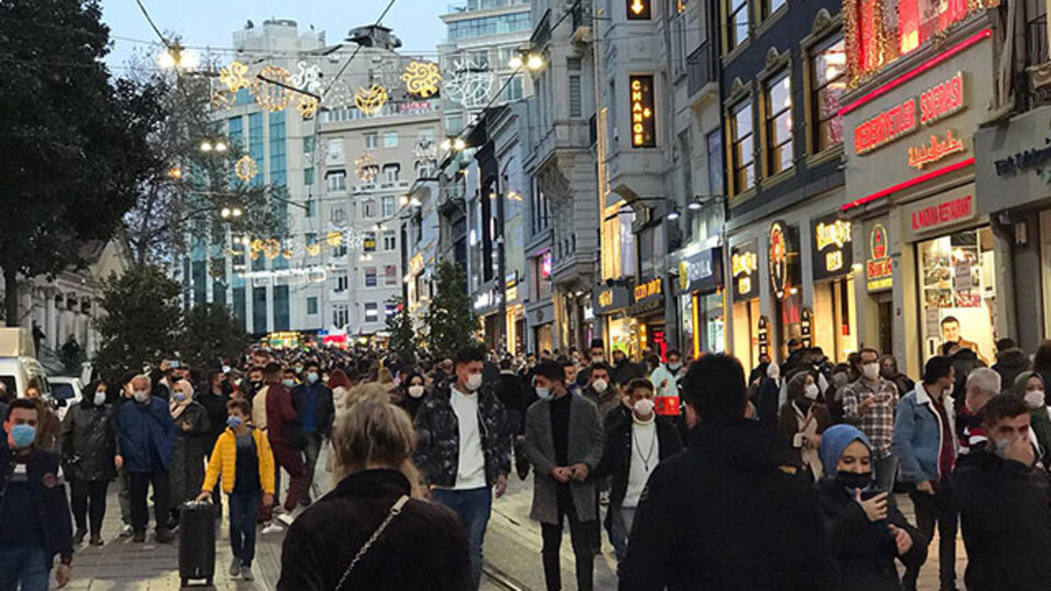Taksim Meydan'ında yoğunluk