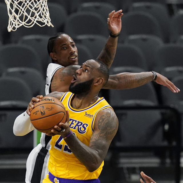 LeBron tarihe geçti