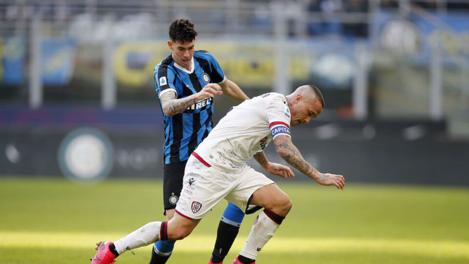 Cagliari, Nainggolan'ı yeniden kiraladı