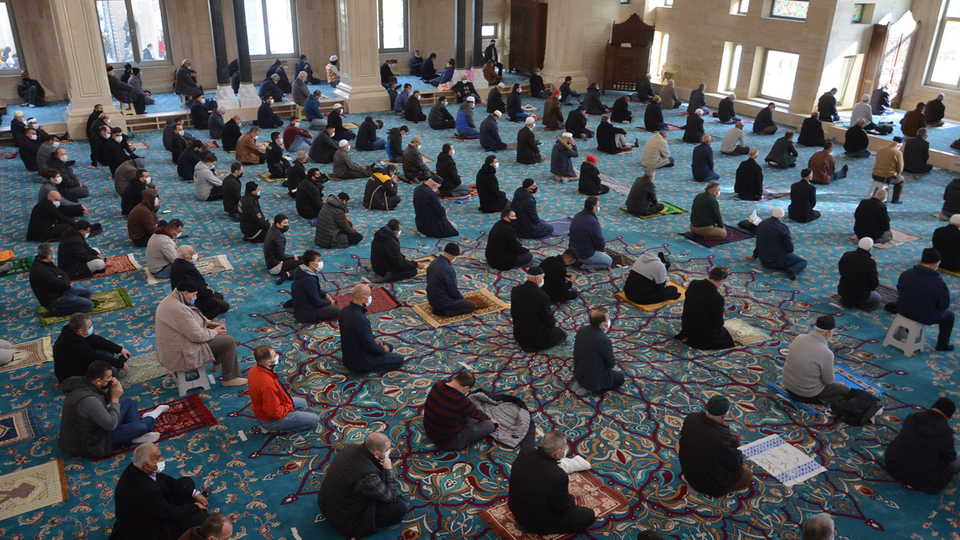 Bugün camiler açık mı?