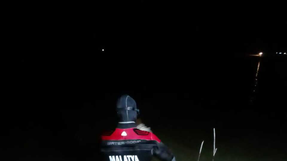 Malatya'da balıkçı teknesi devrildi, 1 kişi kayıp