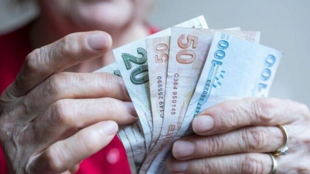 Emekli maaşı zammı 2021 ne kadar olacak?