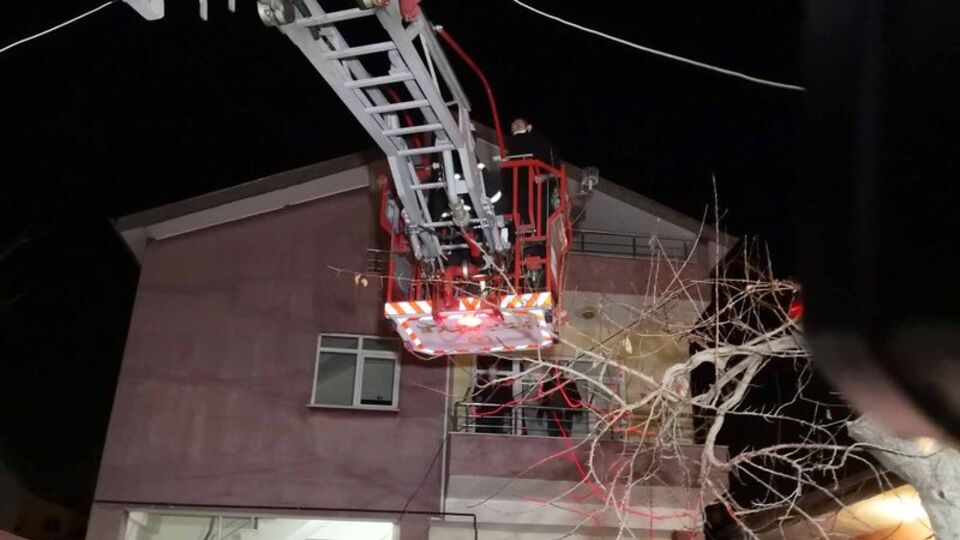 Kendisine emanet edilen evi soydu!