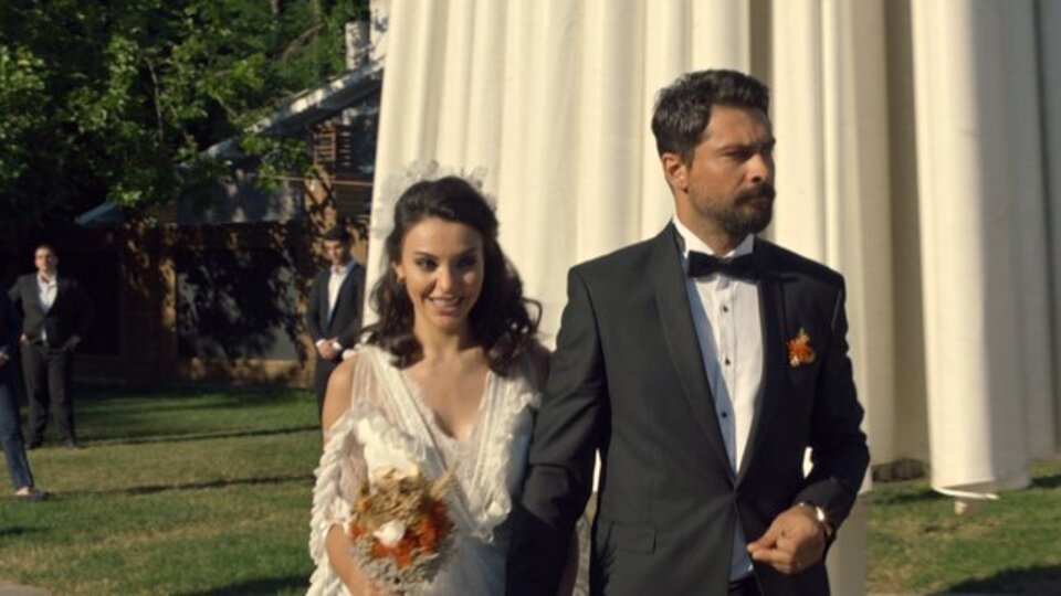 Ağır Romantik filmi oyuncuları kimler?