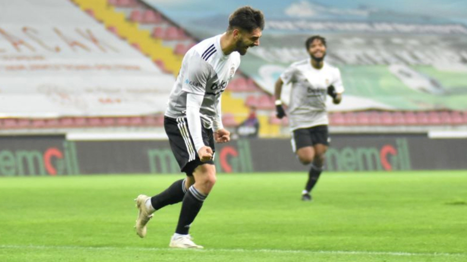 Hasic ilki başardı!