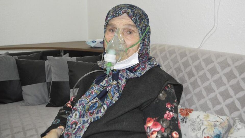92 yaşında koronavirüsü yendi