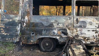 Hurda minibüste çıkan yangında can verdi