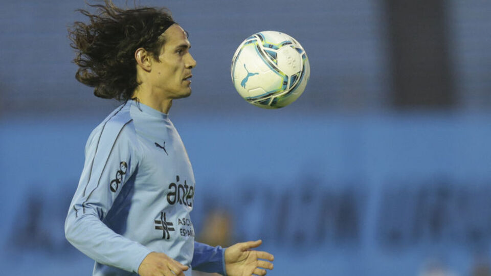 Uruguaylı futbolculardan Cavani'ye destek