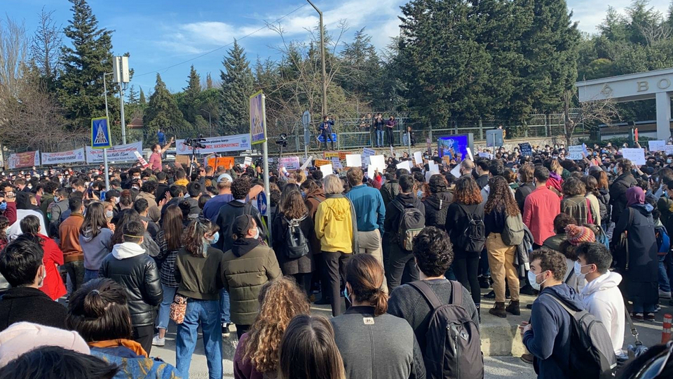 Boğaziçi'nde rektör protestosu