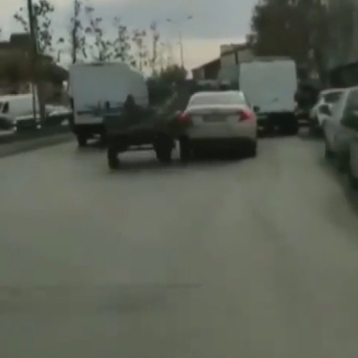 Trafikte şaşkına çeviren görüntü!