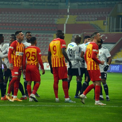 "İster tır, ister tren, ister otobüs deyin..."