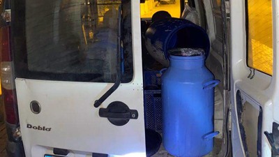 Şüpheli araçtan 120 litre sahte şarap çıktı