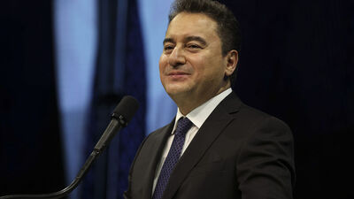 Ali Babacan kimdir?