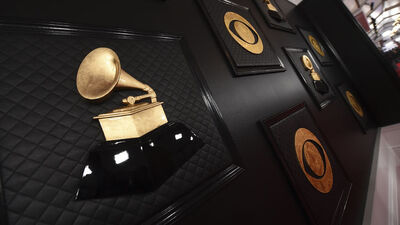 Grammy Müzik Ödülleri ertelendi!