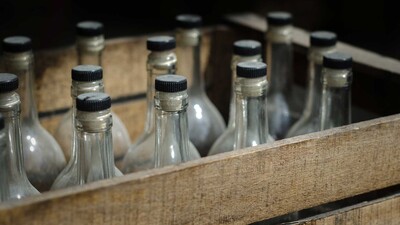 Rakı şişesinde kayıp oldu!