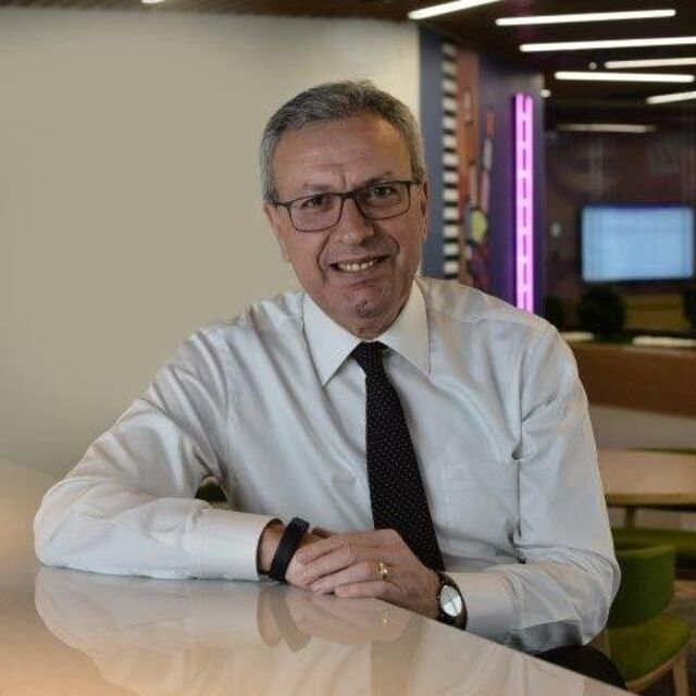 İş Bankası'nda bayrak değişimi