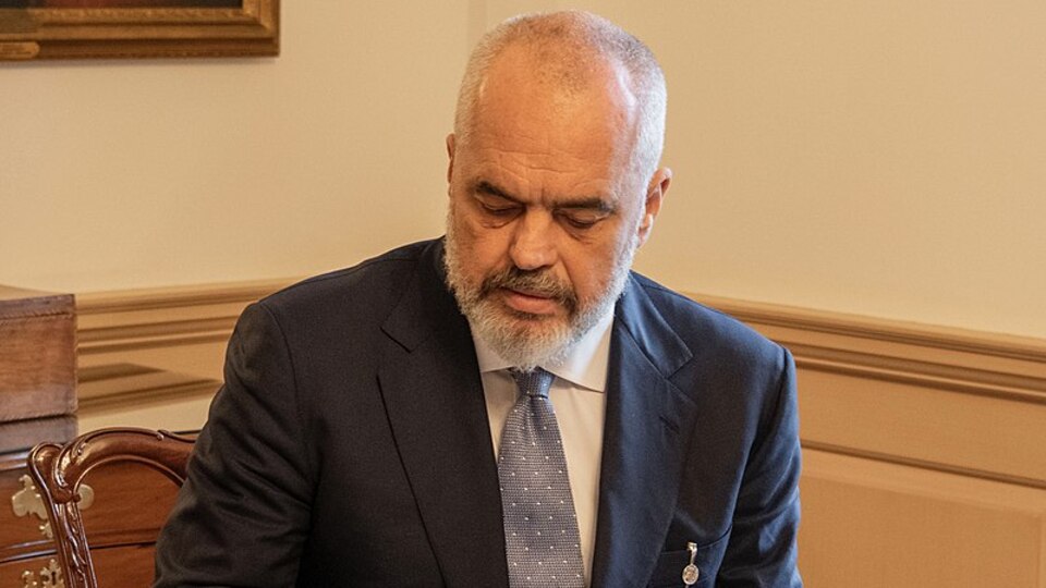 Arnavutluk Başbakanı Edi Rama kimdir?