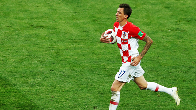 Adım adım Mandzukic!