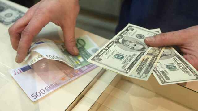 Dolar yükselişe geçti