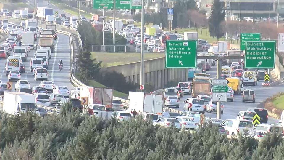 56 saat sürecek kısıtlama başladı