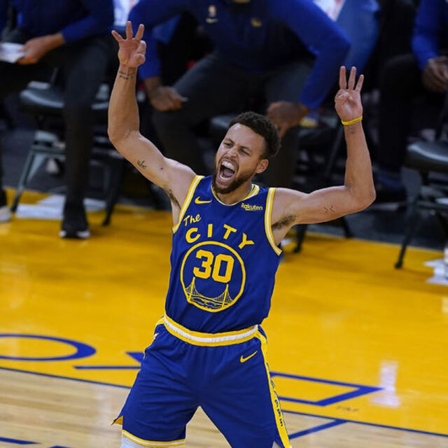 Warriors, 22 sayı geriden geldi!