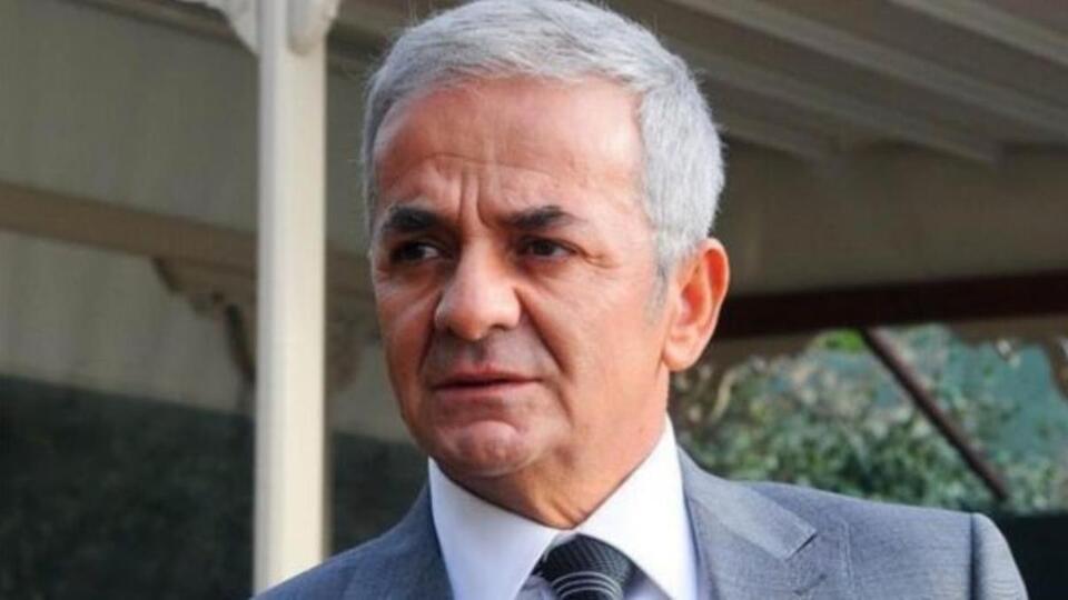 Zafer Algöz kimdir?