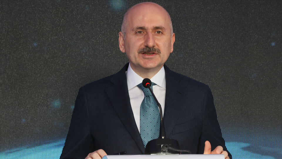 'Uydu teknolojilerini gençlerle üreteceğiz'