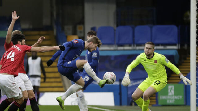Chelsea ve Manchester City turladı