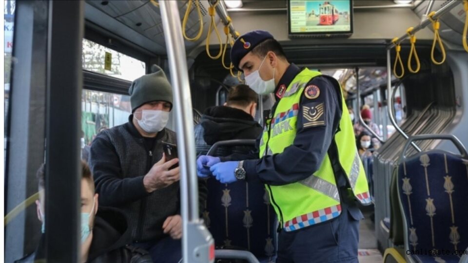 20 yaş altı ve 65 yaş üstü toplu taşıma kullanabilir mi?