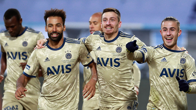 "Özil'e zirvede Fenerbahçe yakışır"