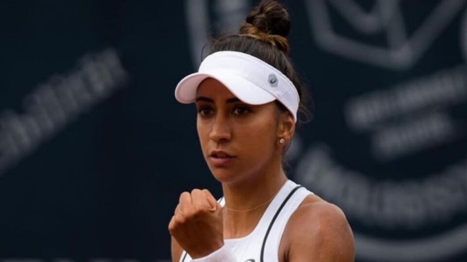 Çağla Büyükakçay veda etti