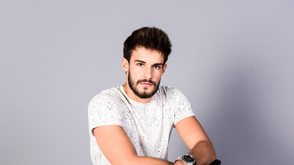 Batuhan Karacakaya kimdir?