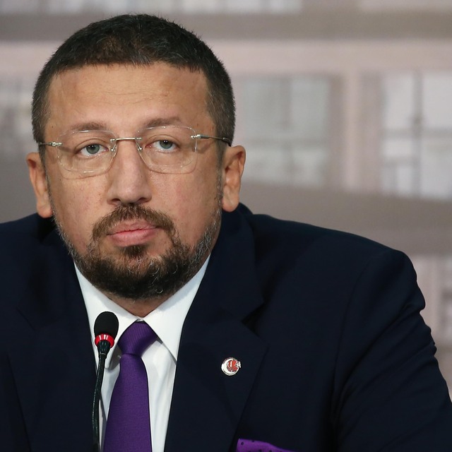 "Görevlerimi sürdürmeye devam ediyorum"