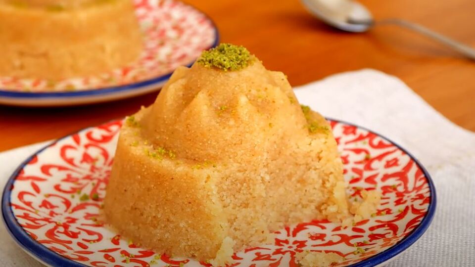 Kolay ve lezzeti helva tarifi: İrmik helvası