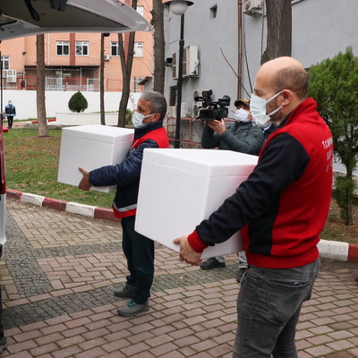 Ve başladı! Koronavirüs aşıları hastanelere dağıtılıyor