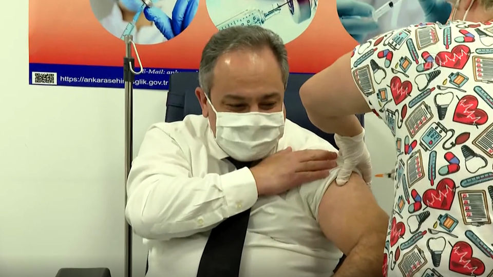 Koronavirüs Bilim Kurulu üyeleri aşılandı