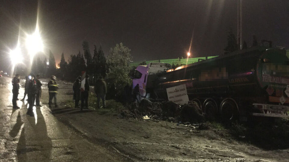 Direksiyonda kalp krizi geçirdi, kazada öldü