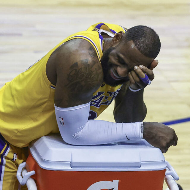 Lakers ve Bucks kazanmaya devam etti