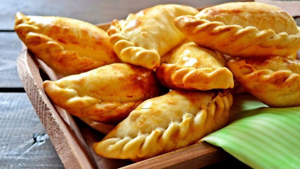 Empanadas böreği nasıl yapılır?