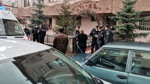 Şiddet uygulayan kocasını öldürdü