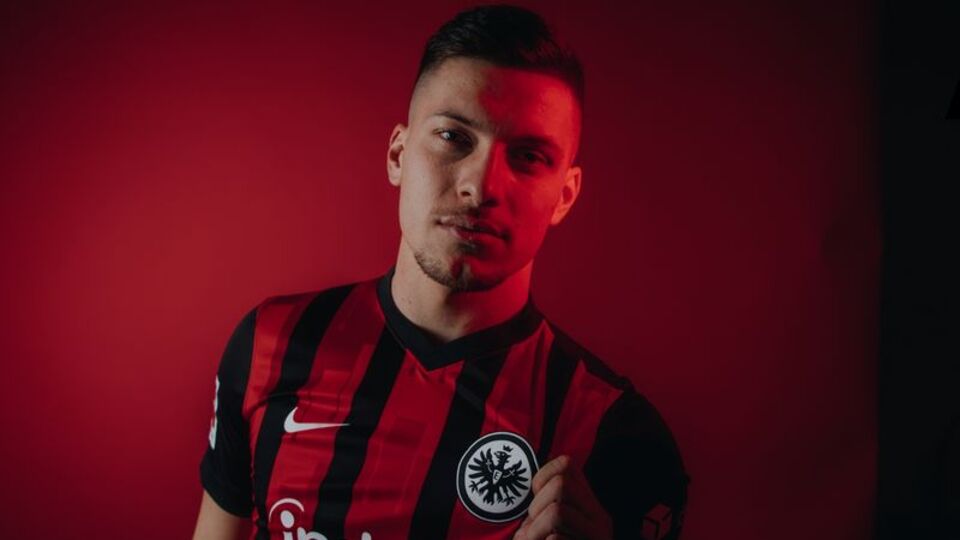 Jovic yeniden Eintracht Frankfurt'ta