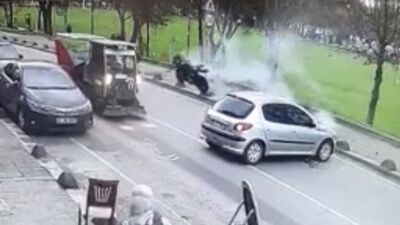 Motosiklet sürücüsü metrelerce uçtu