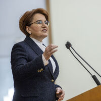 Akşener de koronavirüs aşısı oldu