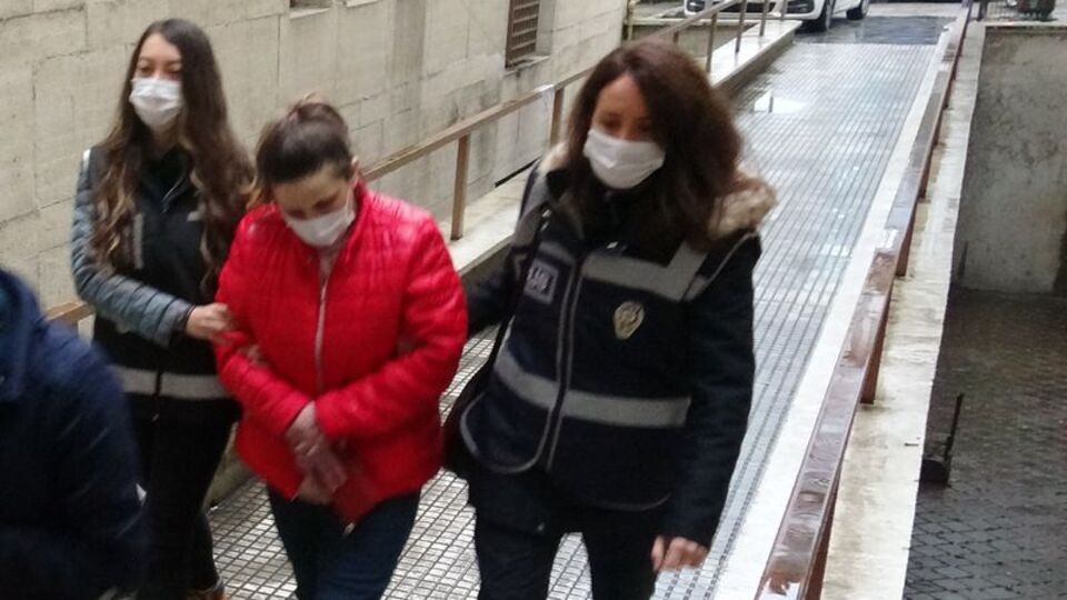 İlişki tuzağıyla şantaj yapan çete çökertildi