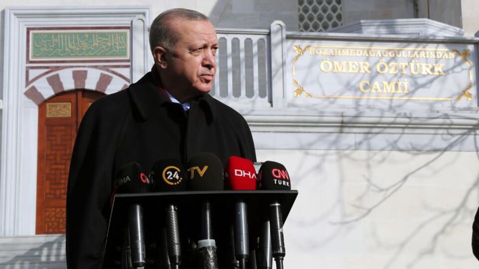 Cumhurbaşkanı Erdoğan'dan aşı açıklaması: Yan etkisi yok, sapasağlamım