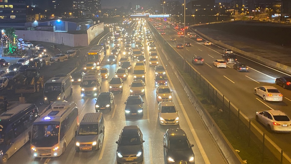 Kısıtlama öncesi aynı manzara!